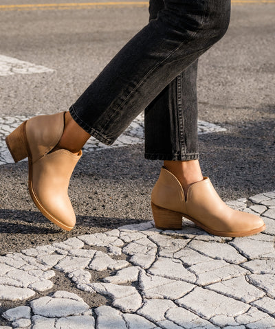 Fiorela Go-To Mid Heel Caramel