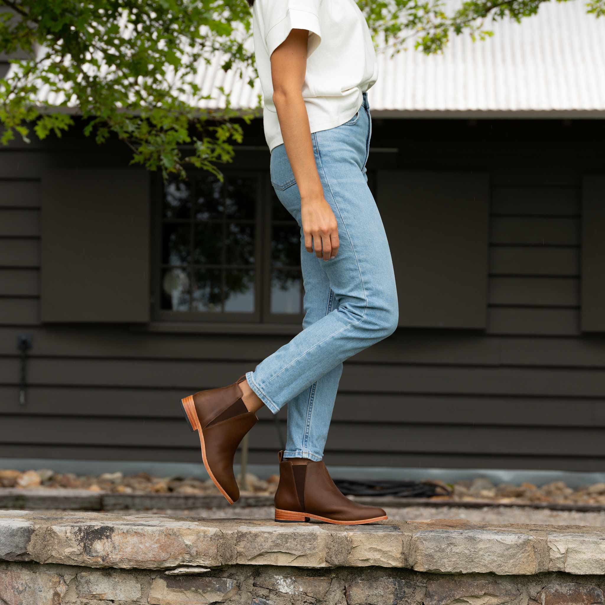 Classic Chelsea Boot Brown